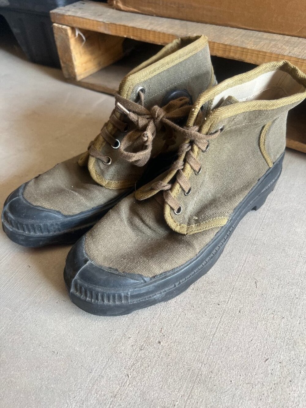 Vintage French Foreign Legion Pataugas Combat Boots Size 41 US 8-8.5 Bonusage Th